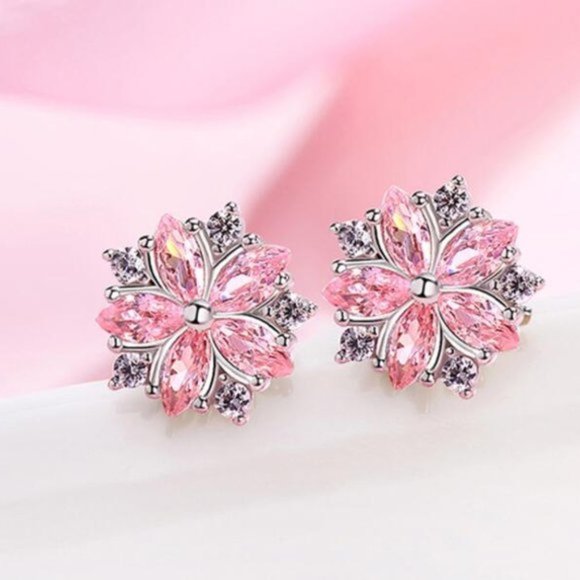 NEW Silver Fashion Trendy Ice Zircon Horse Eye Flower Stud Earrings - Picture 2 of 5